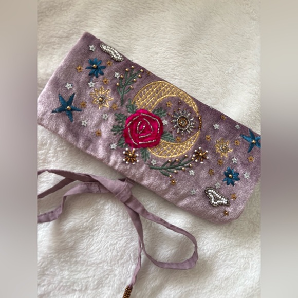 New World Market embroidered boho bohemian velvet clutch bag wallet w strap - Picture 3 of 9